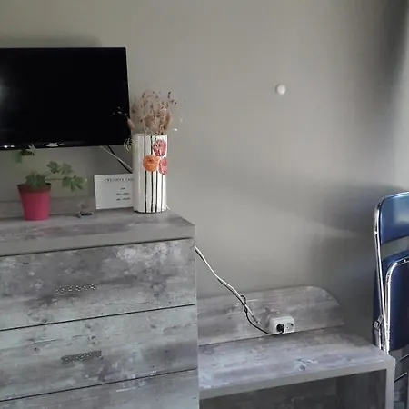 Apartment Studio 11 *